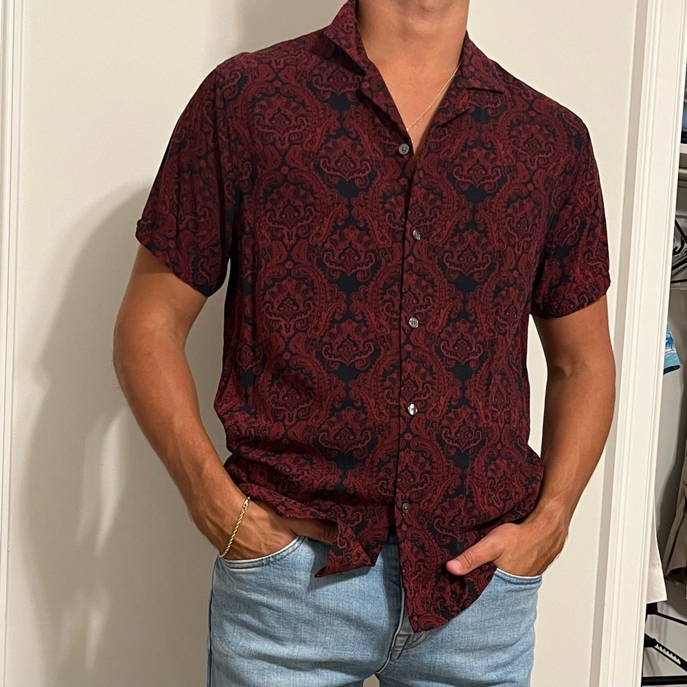 Abercrombie & Fitch Black and Red Paisley Shirt